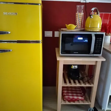 Henry's House بارما