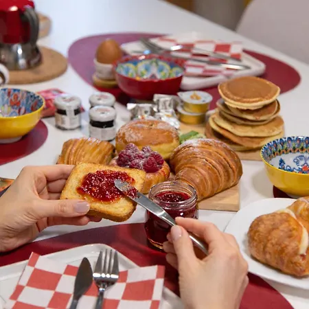 Henry's House Luxury Urban *