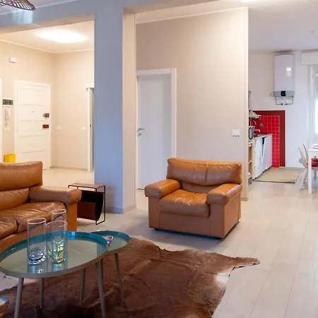 Henry's House Luxury Urban Parma