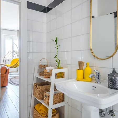 Henry's House Urban Comfort A بارما
