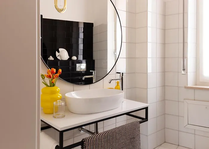 Henry's House Luxury Urban *