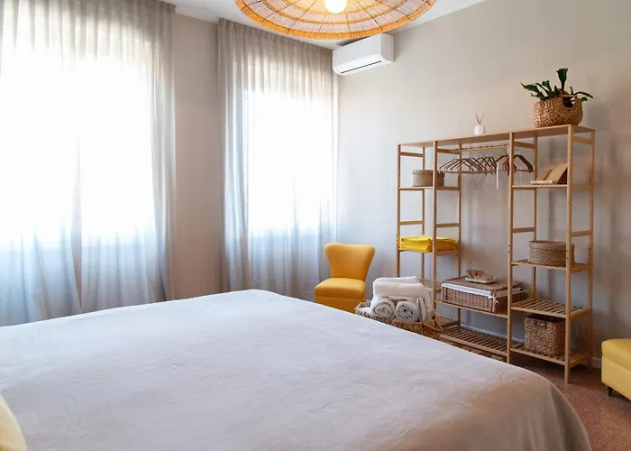 Lägenhet Henry's House Luxury Urban Parma