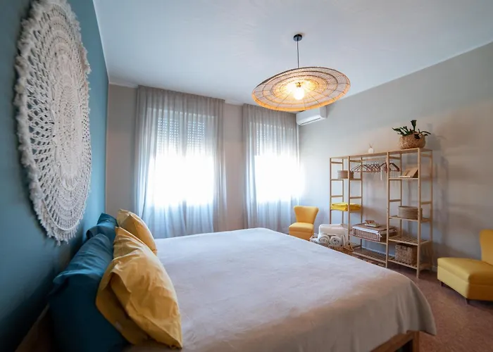 Lägenhet Henry's House Luxury Urban Parma