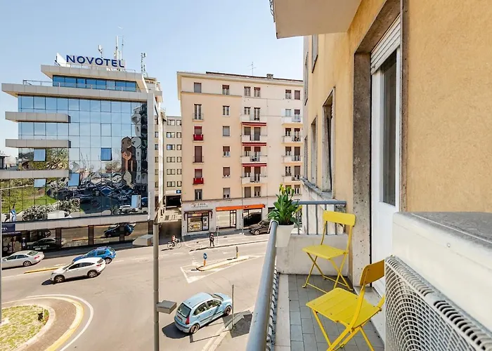 Апартаменты Henry'S House Urban Comfort A Parma