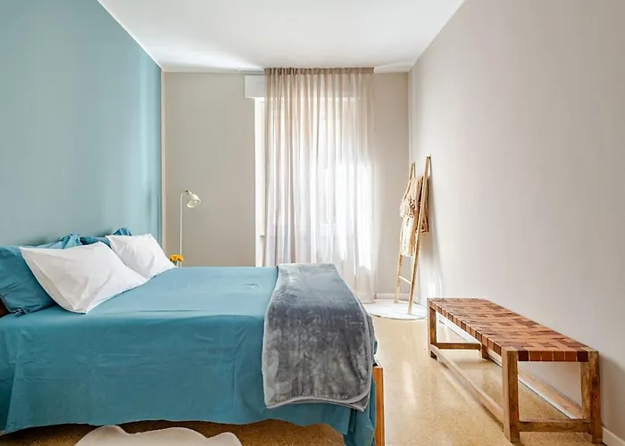 Henry'S House Urban Comfort A Parma Парма